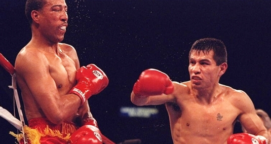 A Historic Clash: The Night Barrera and McKinney Ignited the Ring
